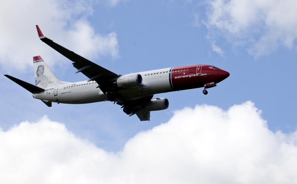NYE RUTER: I alt utvider Norwegian med 48 nye, ukentlige avganger. Her er en av selskapets Boeing 737-800 som g�r inn for landing p� Gardermoen. 
Foto: Kyrre Lien / SCANPIX
