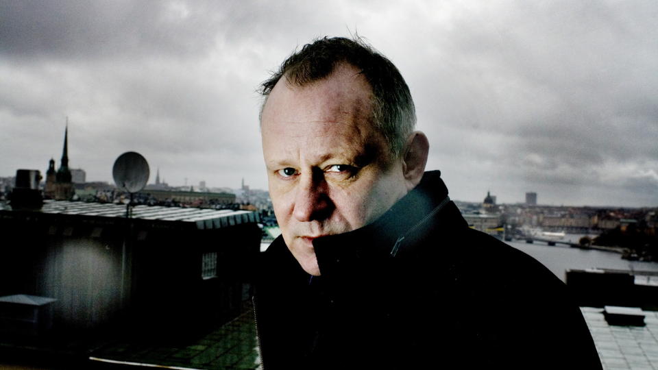 IKKE NOK MED EN BLINGS: Filmstjerna Stellan Skarsg�rd (58) krever ordentlig formiddagsmat p� filmsettet. I Norge betyr det at han reduserer honoraret for � slippe den klassiske br�dlunsjen. FOTO: ADRIAN �HRN JOHANSEN/ DAGBLADET