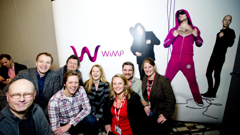 LANSERER WIMP I DAG: Startskuddet for musikkstreamingen fra Telenor, Platekompaniet og Aspiro ble markert under Bylarm i Oslo i kveld av blant andre Rolf Kristian Presthus i Platekompaniet, Per Einar Dybvik, daglig leder Aspiro musikk, Fono-leder Larry Bringsjord, direkt�r i New Business Areas i Telenor, Sven Thaulow, Marte Thorsby i IFPI, Elin Aamodt, daglig leder i GramArt, Espen Lauritzen i Platekompaniet og Inger Lise Mey i Tono. Foto: Thomas Rasmus Skaug.