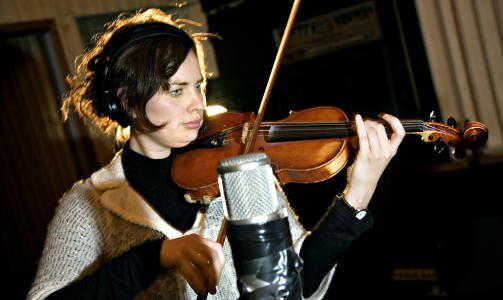 SPILLER OGS�: Multiinstrumentalist Mari Persen.