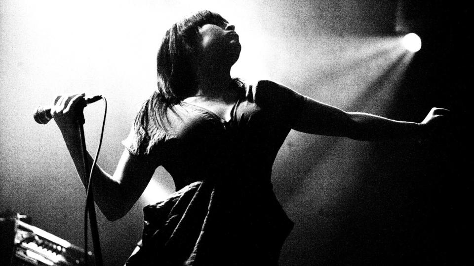 ET FUNN: Silje Tombre i front for en av de store Bylarm-snakkisene, Blood Command. Foto: Helge Brekke