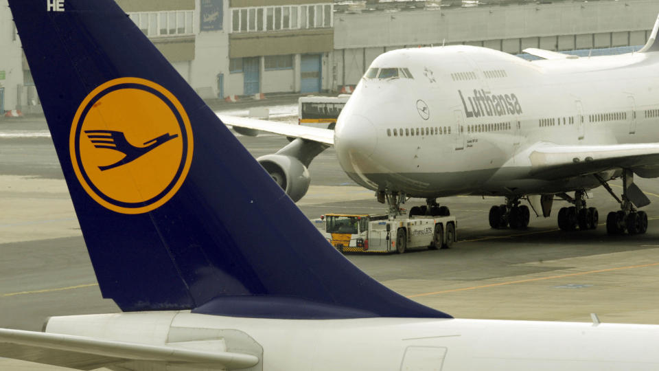 MOT STORSTREIK:  Mange tusen reisene vil etter all sannsynlighet bli rammet av storstreiken i Lufthansa. Foto: AFP PHOTO DDP
