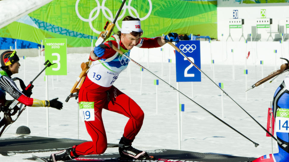 ET NESTEN-OL: Ann Kristin flatland ann kristin. ET NESTEN-OL: Ann Kristin