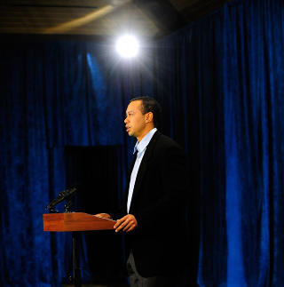 BEKLAGET: Tiger Woods p� en pressekonferanse 19. februar. Foto: Sam Greenwood/Getty Images/AFP/SCANPIX
