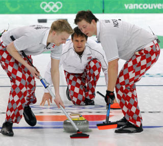 SEMIKLARE: Thomas Ulsrud & co. er klare for semifinalen. Foto: LISE �SERUD/SCANPIX