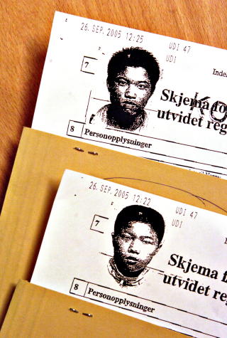 FORSVANT I 2005: UDIs mapper p� Jianguang li (15) og Wen Long Chen (13), som var i Norge i to uker f�r de forsvant fra V�rli asylmottak. Politiet fryktet at barna kunne v�re solgt til sexindustrien eller organdonasjon.

Foto: Truls Brekke / Dagbladet