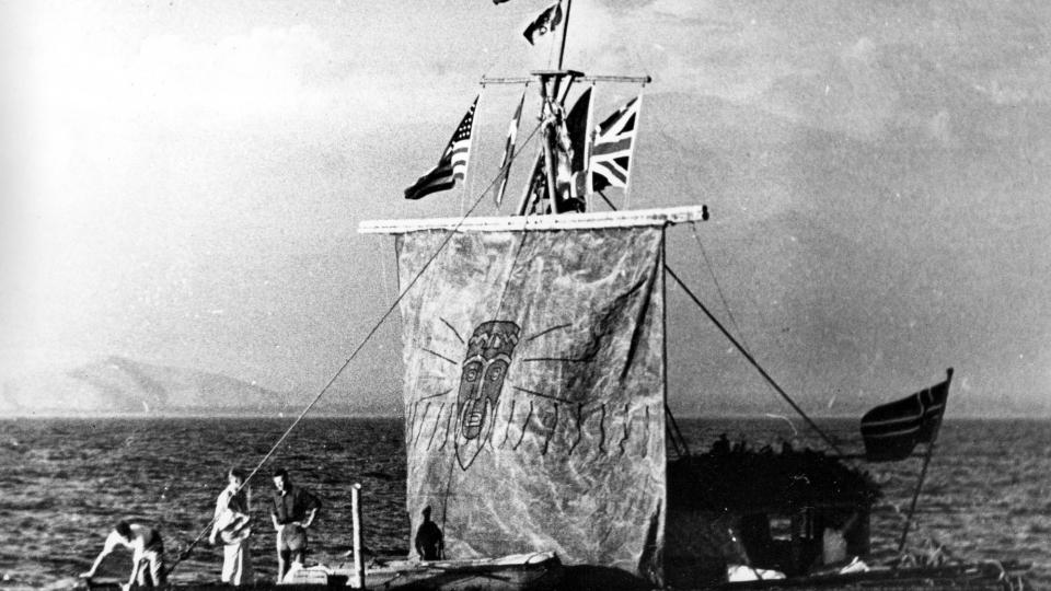 SPENNENDE FERD: Thor Heyerdahl og seks andre menn brukte 101 dager p� reisen. FOTO: SCANPIX/AP