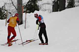 FOR GROV RUBB: Hjelmeset tok p� seg skylda for at rubben var for grov, det var han som �nsket seg bedre feste. Her tester han ski f�r start. Foto: ARNT E. FOLVIK / Dagbladet