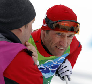 FORTVILELSE: Odd-Bj�rn Hjelmeset  var dypt ulykkelig over egen innsats p� 2. etappe. Foto: Lise �serud/Scanpix