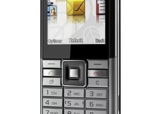 MILJ�: Naite er en ny mobil i Sony Ericssons serie med gr�nne mobiler. Foto: Sony Ericsson