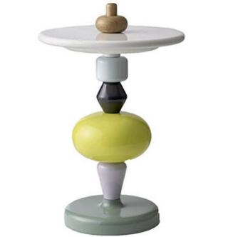 SHUFFLE TABLE: Leken design som interi�rstylist Ingvild Hemma har sansen for. Foto: Designdelicatessen.dk