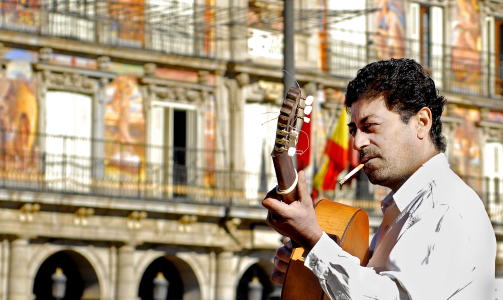 MADRID: Plaza Mayor er hovedplassen i den spanske hovedstaden, som har over tre millioner innbyggere.  Foto: John Terje Pedersen