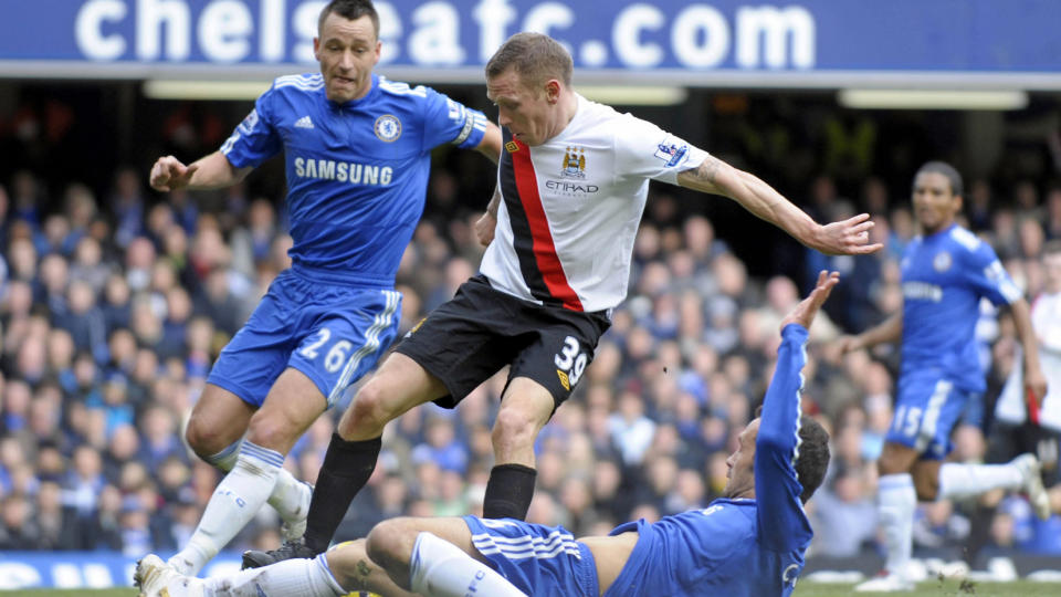 SVERTET TERRY P� LUFTA: Craig Bellamy fortalte hele Storbritannia at John Terry-skandalen ikke overrasket noen spillere i Premier League. Foto: AFP/OLLY GREENWOOD