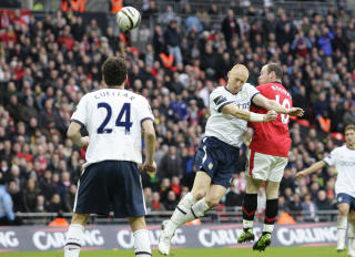 UTS�KT TEKNIKK: Wayne Rooney utviste fantastisk avslutterteknikk da han sendte ballen forbi Brad Friedel.Foto: SCANPIX/AP Photo/Jon Super