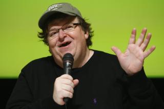LITT MICHAEL MOORE? Harald Eia har f�tt overveiende gode kritikker i dagens aviser. Flere anmeldere legger til at forskningsjournalisten Eia har bestemt seg p� forh�nd, han st�r p� den evolusjonspsykologiske siden. Foto: EPA/DAI KUROKAWA