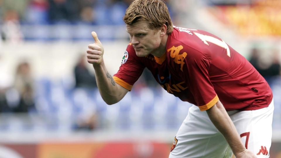 RONALDO-SPILL: John Arne Riise er ganske sikker p� at Cristiano Ronaldo husker taklingene fra nordmannen. Foto: AP/Riccardo De Luca