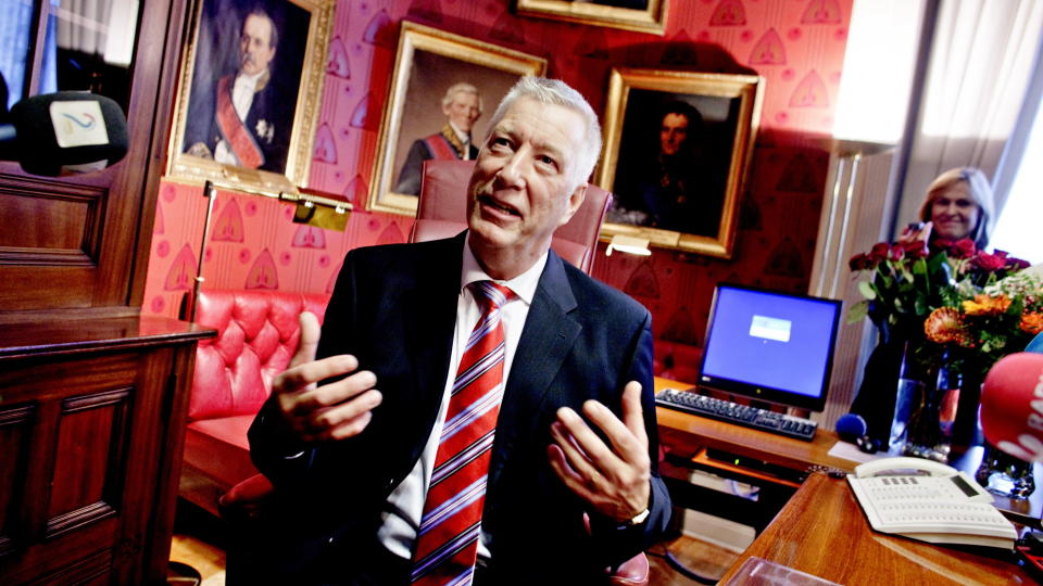 M� REDUSERE: Finansminister Sigbj�rn Johnsen har signalisert at bruken av oljepenger m� reduseres. Foto: KRISTER S�RB�