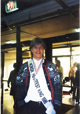 KONGE FOR EN DAG: &mdash;Ikke sp�r meg hvordan, men jeg ble Norsk H�stfest King 1986. Den fineste tida i livet mitt.