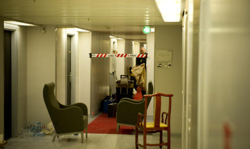 �STEDET: Politiet drev tekniske unders�kelser p� kvinnens hotellrom i g�r. Foto: �istein Norum Monsen.
