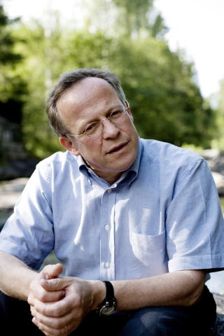 SKUFFET: Landbruks- og mat-ministerLars Peder Brekk er skuffet over Hurtiruten.. FOTO: SVEINUNG U. YSTAD