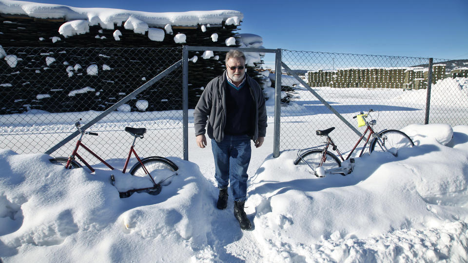 UBEHAG: Arne Lesteberg (54) har gledet seg hver eneste dag til � g� p� jobben p� Moelven Soknabruket siden 1979. N� f�ler han ubehag p� arbeidsplassen og har mistet troen p� IA-avtalen om inkluderende arbeidsliv. Foto: Jacques Hvistendahl