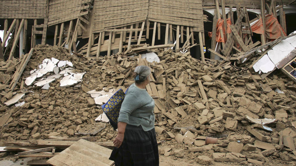 FORVIRRING: Jordskjelvet i Chile for�rsaket store materielle �deleggelser, men det hersker n� full forvirring om hvor mange som menneskeliv det krevde. Foto. REUTERS/SCANPIX
