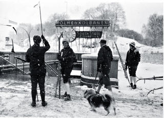 SPREK BESTEFAR: I desember 1973 var kong Olav 70 �r, og tobakksreklame fullt lovlig. 
Foto: ODD WENTZEL/Dagbladet
