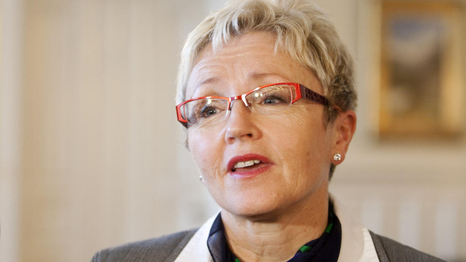TRENGER FLERE KVINNER: Kommunalminister Liv Signe Navarsete vil ha flere kvinner inn i nominasjonskomiteen. Foto: H�kon Mosvold Larsen / Scanpix