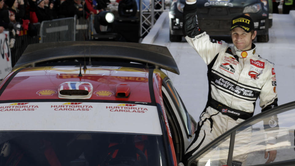 LEDER: Det er nesten fem �r siden sist Petter Solberg kr�p til k�ys som leder av en VM-runde i rally. Her fra Rally Sweden der han endte p� 9. plass. Foto: Scanpix