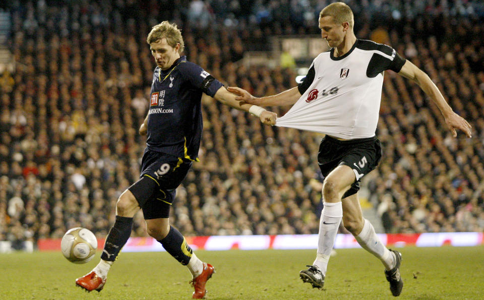 HOLDT NULLEN: Brede Hangeland og Fulham holdt nullen mot Tottenham og Roman Pavljutsjenko, men det hjalp lite da vertene ikke scoret noen m�l selv. Foto: Scanpix