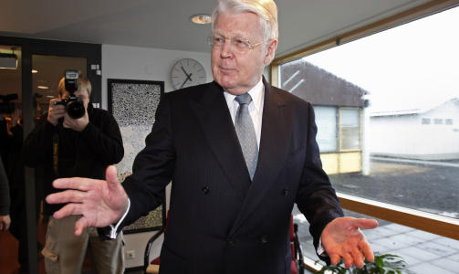 SPILLER BALLEN TIL BROWN: Islands president �lafur Ragnar Gr�msson er forn�yd med l�rdagens folkeavstemning og sier det n� er opp til britenes statsminister Gordon Brown � ta tak i Icesave-saken. Foto: REUTERS / Bob Strong / SCANPIX