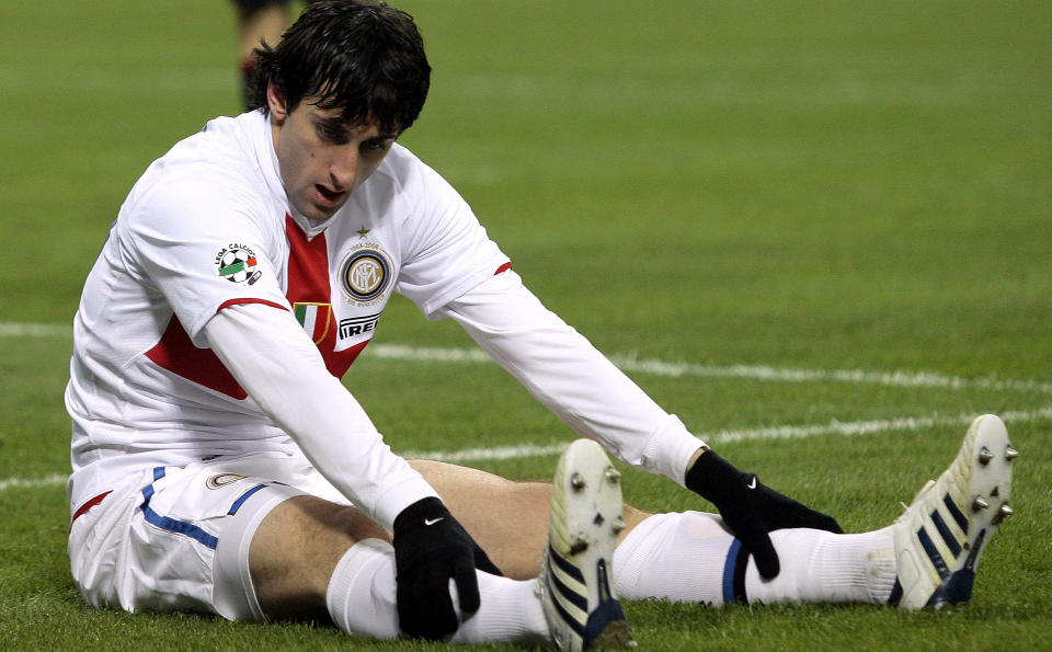 KLARTE IKKE STRAFFE GAMLE LAGKAMERATER: Inter-toppscorer Diego Milito kom til klubben fra Genoa foran innev�rende sesong. Argentineren klarte ikke � utnytte mulighetene han fikk mot gamle lagkamerater da Inter gikk m�ll�se av Giuseppe Meazza.Foto: SCANPIX/REUTERS/Alessandro Garofalo