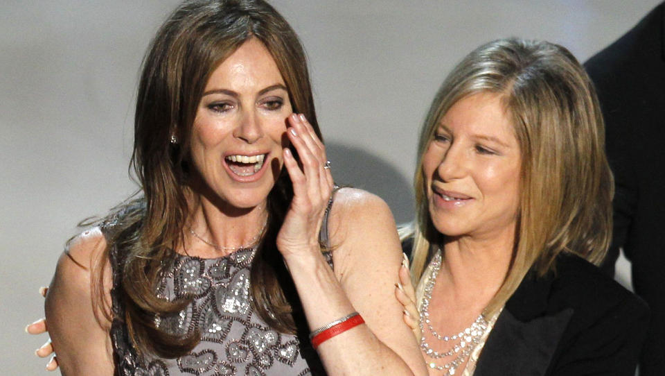 OVERVELDET: M�lt i antall priser har �The Hurt Locker� hatt et fantastisk siste halv�r. I natt toppet det seg da regiss�r Kathryn Bigelow fikk pris for beste regi - og filmen gikk helt til topps under Oscar-utdelingen. FOTO: SCANPIX/REUTERS