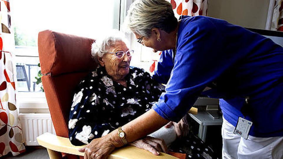 KVINNER VIL JOBBE MED MENNESKER: Og det b�r de f� lov til, mener innleggsforfatteren.Foto:  Gorm Kallestad  / SCANPIX .