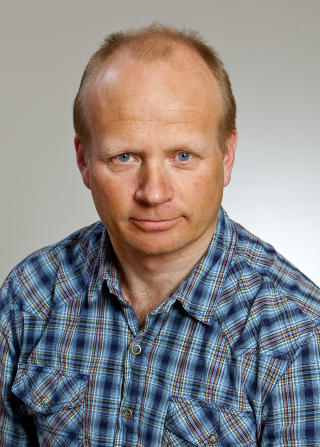 AVVENTER:  Politiinspekt�r Aage Aase vil avvente etterforskningen til Spesialenheten for politisaker f�r han kommenterer anmeldelsene fra Christer Tromsdal. Foto: �kokrim