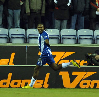 GOD: Hugo Rodallega var god for Wigan hele kampen, og scoret vinnerm�let.Foto: SCANPIX/AFP/PAUL ELLIS