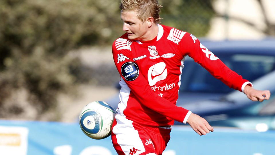 BRANNS REDNINGSMANN: Erik Huseklepp signerte i dag en ny kontrakt med Brann. Her er driblefanten i aksjon i kampen mellom Brann og Seattle Sounders i La Manga i februar.
Foto: Erlend Aas / Scanpix