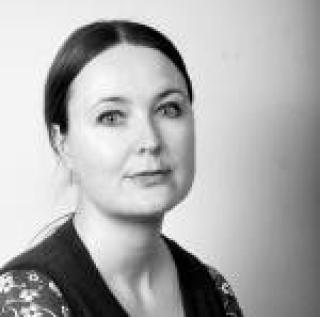 VENTER FORTSATT: Den norske journalisten Yngvil Mortensen f�r ikke pressekort og dermed ikke adgang til � jobbe i Gaza.