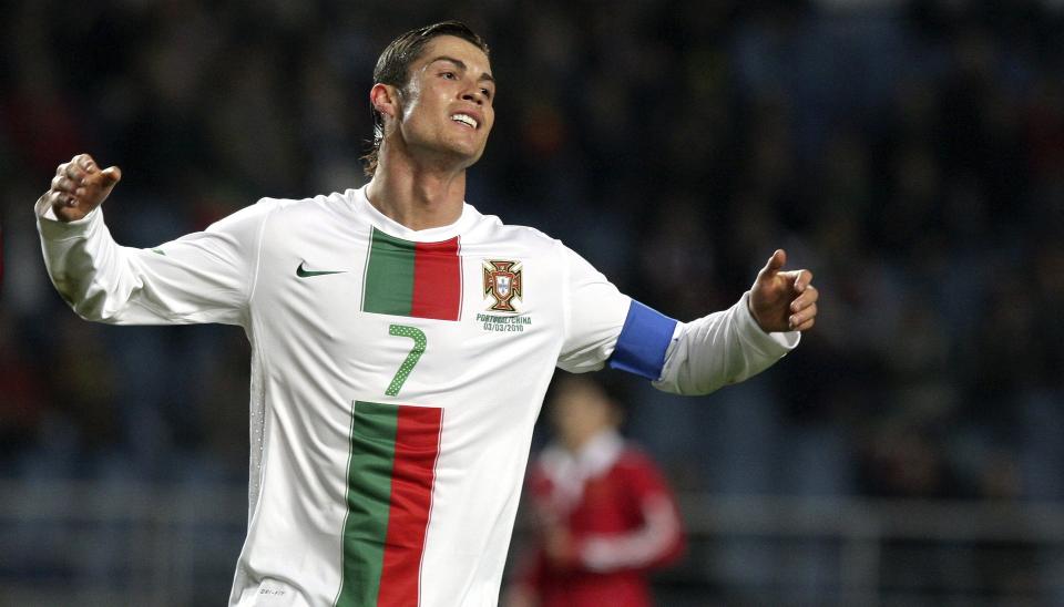 HADDE PORUGAL-AVTALE I BOKS: Egil Drillo Olsen hadde en avtale klar om � m�te Portugal p� Ullevaal i h�st, men forhandlingene kom ikke i m�l p� alle andre punkter. Dermed blir det trukket n�r Cristiano Ronaldo kommer til Oslo. Foto: Paulo Duarte, AP/Scanpix