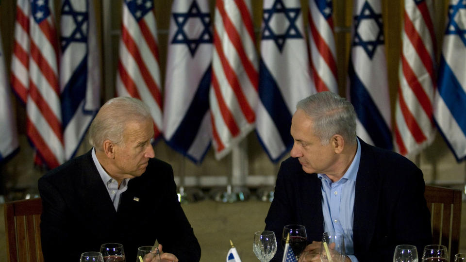 USAs visepresident Joe Biden ble ydmyket under oppholdet i Israel. Utenriksminister Hillary Clinton sa i et intervju med CNN at Israel har forn�rmet USA. Foto: SCANPIX / Ronen Zvulun / REUTERS AFP PHOTO/DAVID FURST