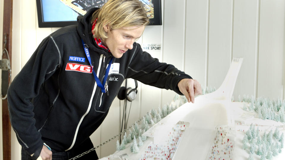 BLID IGJEN: Bj�rn Einar Rom�ren har kommet seg ovenp� etter all den negative oppmerksomheten han har f�tt i tida etter den omstridte pr�vehoppingen i Holmenkollen. 
Foto: Heiko Junge / Scanpix