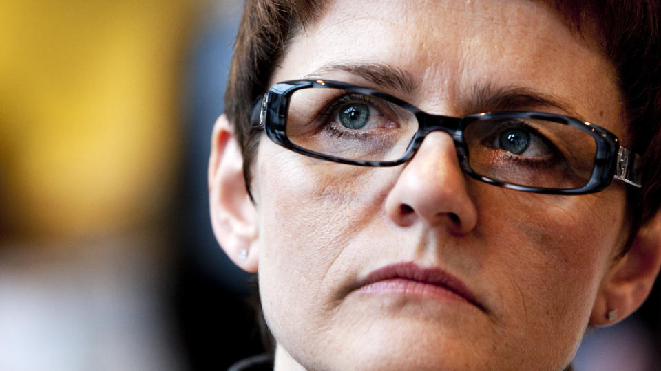 VIL HA HASTEBEHANDLING: Fiskeriminister Lisbeth Berg-Hansen s�rger for sin egen n�ring. Foto: Gorm Kallestad/ SCANPIX.