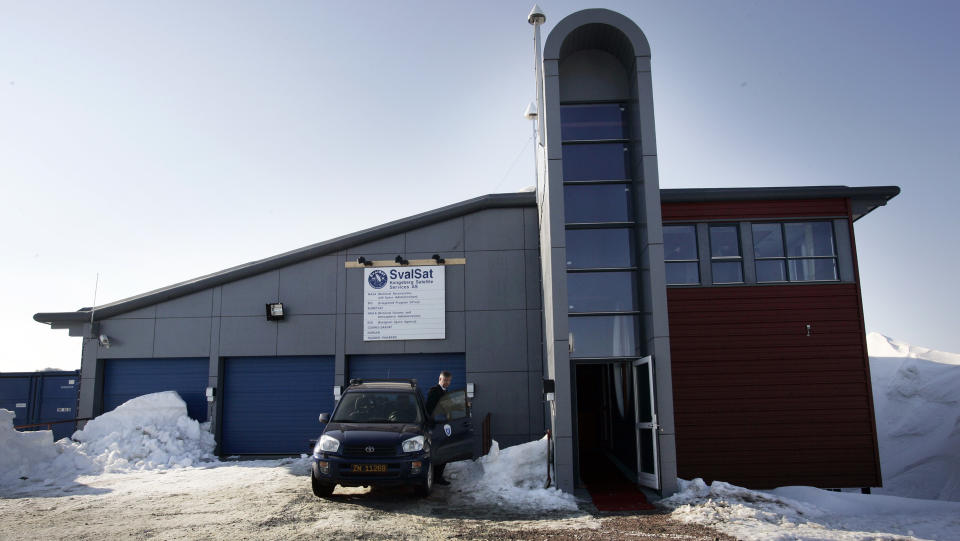 HENTET HER Satellittstasjonen SvalSat p� Spitsbergen. Foto: Tor Richardsen / SCANPIX