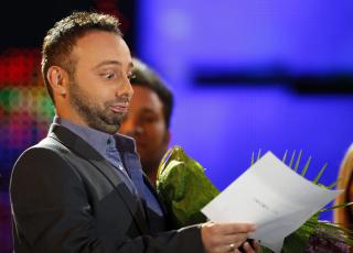 KANALKAMP: I h�st mottok Ovi bronseprisen ved Golden Stag-festivalen, som ogs� arrangeres av den rumenske statskringkasteren Televiziunea Rom�n? (TVR). Det er en talkshowvert p� den kommersielle konkurrenten Antenna 10 som krever at Ovi diskes. Foto: SCANPIX/REUTERS/Radu Sigheti