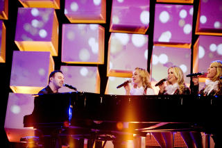  DEN NORSKE FINALEN:  Ovi og kordamer p� generalpr�ven med  sitt norske finalebidrag i Melodi Grand Prix i 2009 i Oslo Spektrum. Foto: Sara Johannessen / SCANPIX