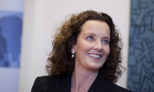 SL�R SPREKKER: 
- Dette sl�r store sprekker i Jens Stoltenbergs glansbilde �Likestillingsparadiset Norge�, sier likestillings- og diskrimineringsombud Sunniva �rstavik til Dagbladet. Foto: SCANPIX