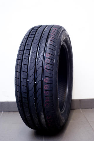 TESTVINNER: Pirelli tok f�rsteplassen ogs� i dimensjonen 225/45xxxx, med dekket Cinturato P7. Foto: Thomas Rasmus Skaug / Dagbladet