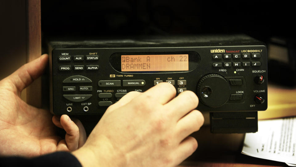 ERSTATTES MED N�DNETT: Politiet i Oslo g�r fra mandag over fra politiradio, tilgjengelig for alle, til det nye n�dnettet som er avlyttingsikkert.
Foto: Tor Richardsen / SCANPIX