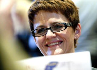  F�R KRITIKK IGJEN: Fiskeriminister Lisbeth Berg-Hansen. Foto: SCANPIX.