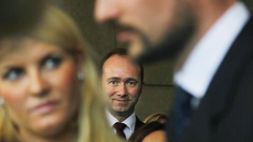KORREKT UTNEVNELSE: Kronprins Haakon og kronprinsesse Mette-Marit p� statsbes�k i Malaysia sammen med n�ringsminister Trond Giske. Her skal de to ha f�tt snakket ut om br�ket rundt utnevnelsen av kronprinsen til Giskes r�dgivergruppe. Giske sier han fortsatt mener utnevnelsen var korrekt, og at den eneste grunnen til at kronprinsen trakk seg, var br�ket som oppsto. Foto: Jacques Hvistendahl / Dagbladet